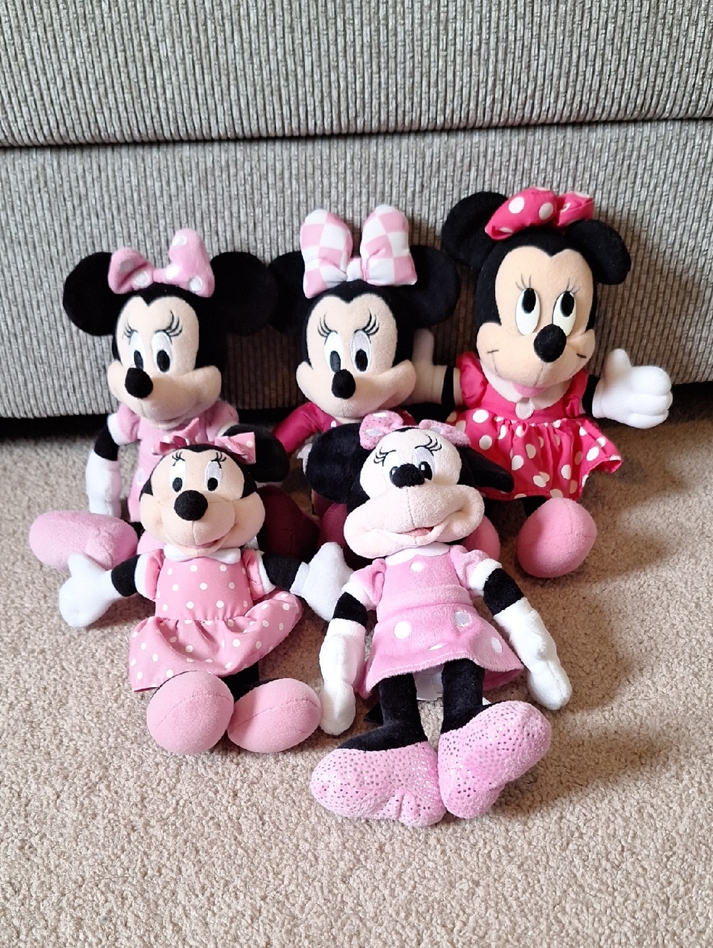 Disney Minnie Mouse Plush Collection - Pink and Black